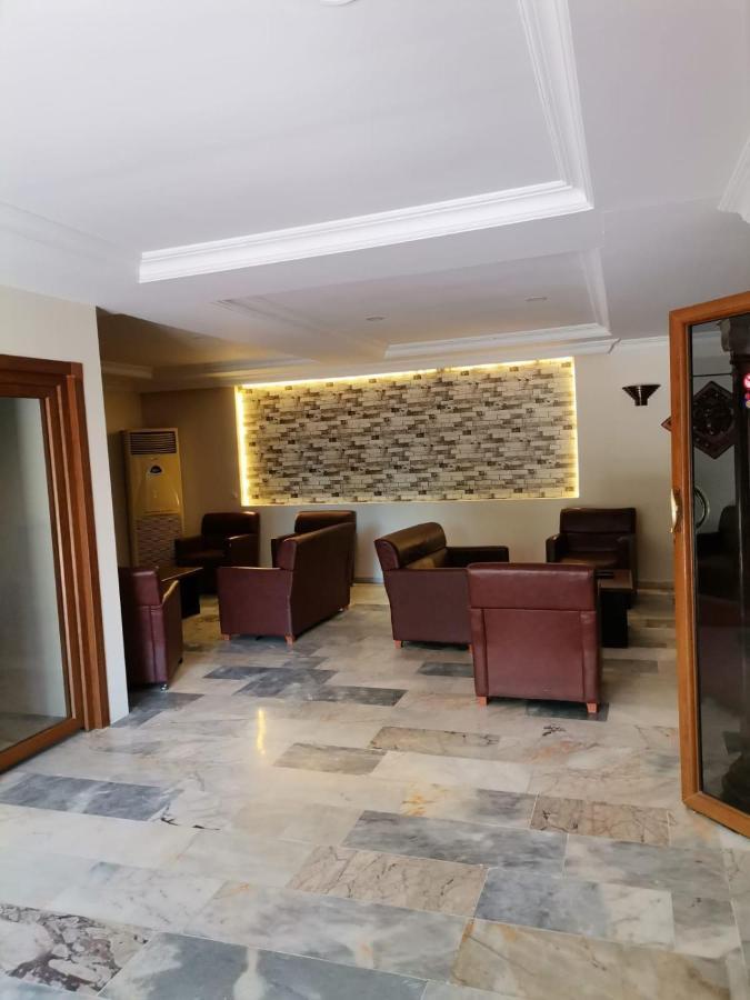 Oezguerhan Hotel Side