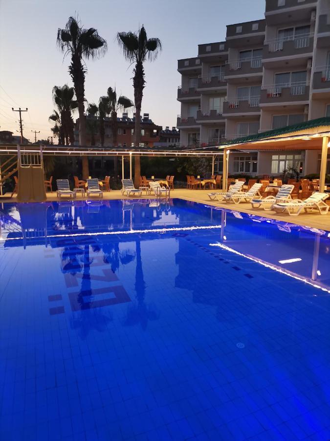 Hotel Oezguerhan 3*