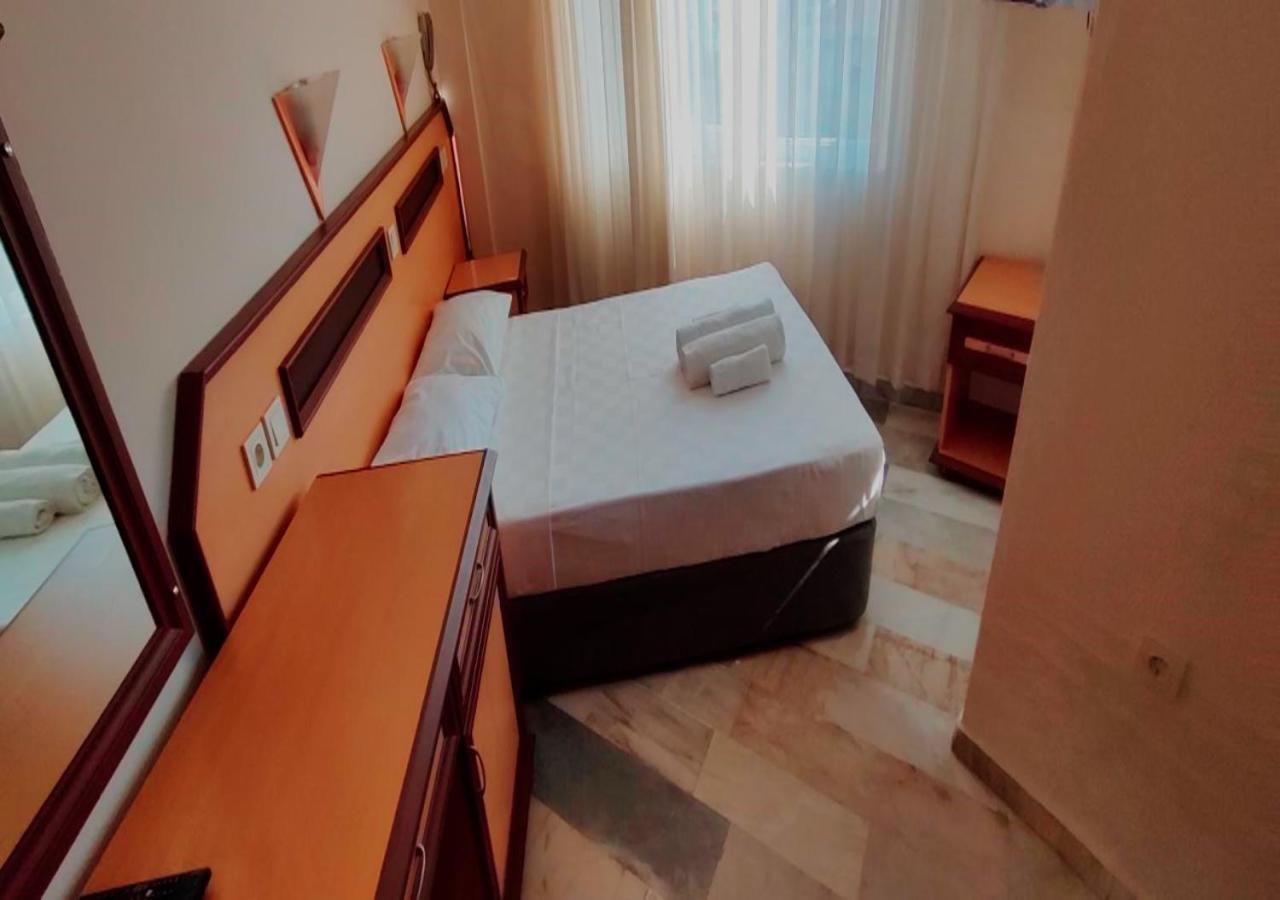Hotel Oezguerhan Side